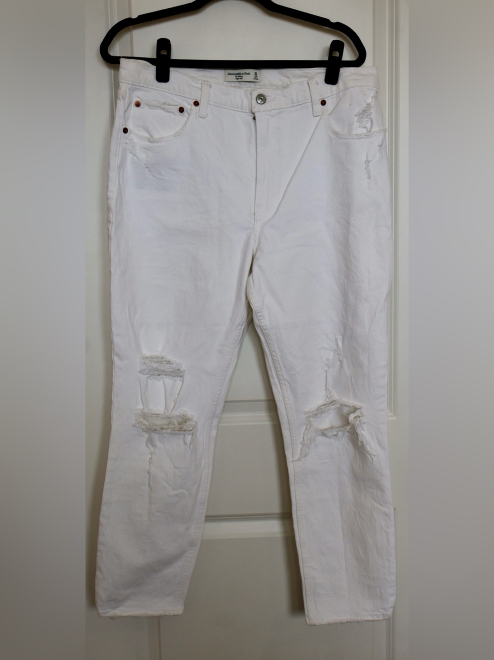 Abercrombie & Fitch High-Rise White Distressed Women's Jeans